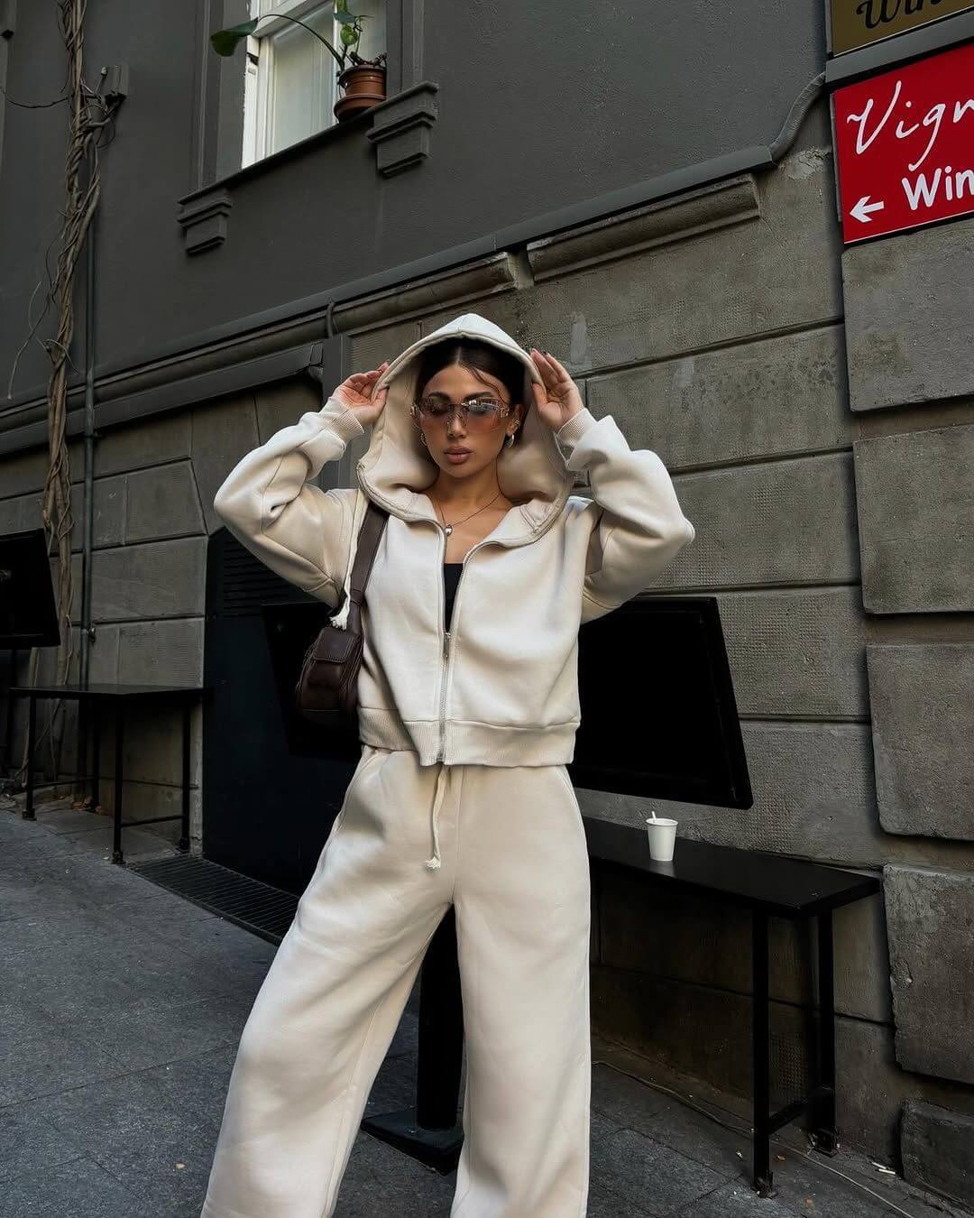 Damen sportlicher Fleece-Hoodie und lässige Jogginghose Set Sovae