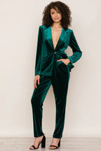 Damen Eleganter und figurbetonter Velvet-Jumpsuit Sovae