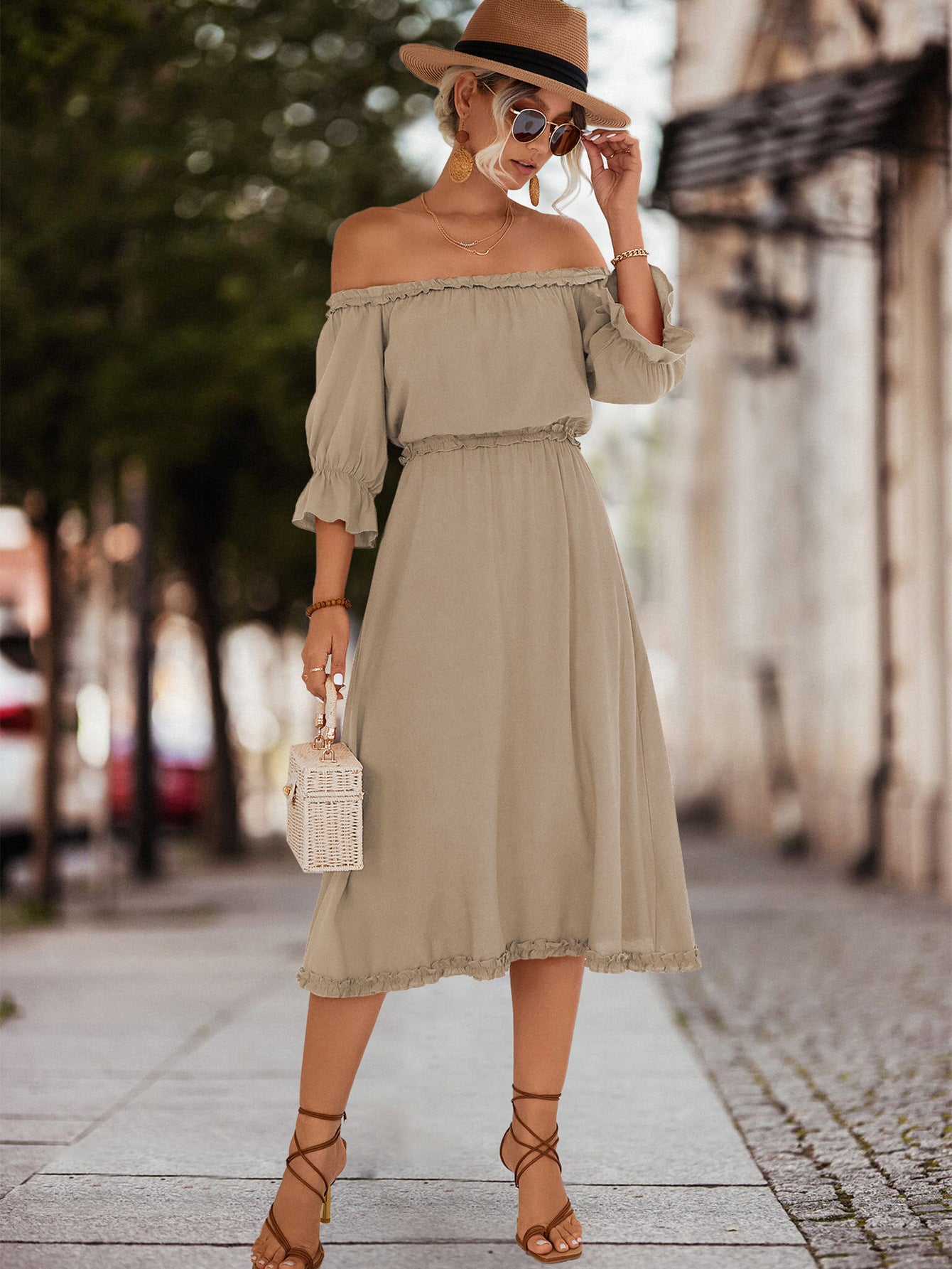 Damen Off-Shoulder Maxikleid mit elastischem Tailleneinsatz und Rüschendetails Sovae