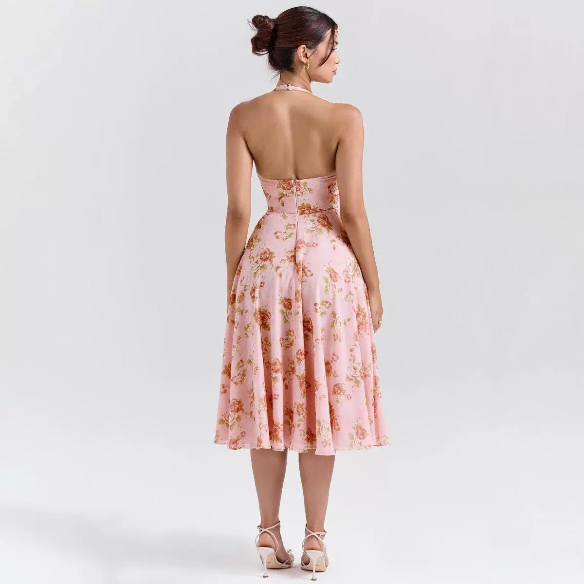 Damen Sommerliches Maxikleid mit tiefem V-Ausschnitt und floralen Mustern Sovae