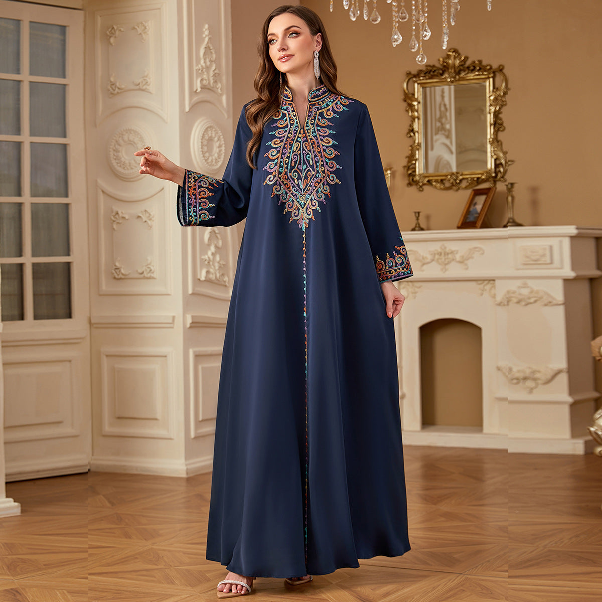 Damen Lange Kaftan Robe mit kunstvoller Stickerei Sovae
