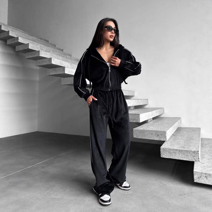 Damen Luxuriöses Fleece-Outfit mit Kapuze Sovae
