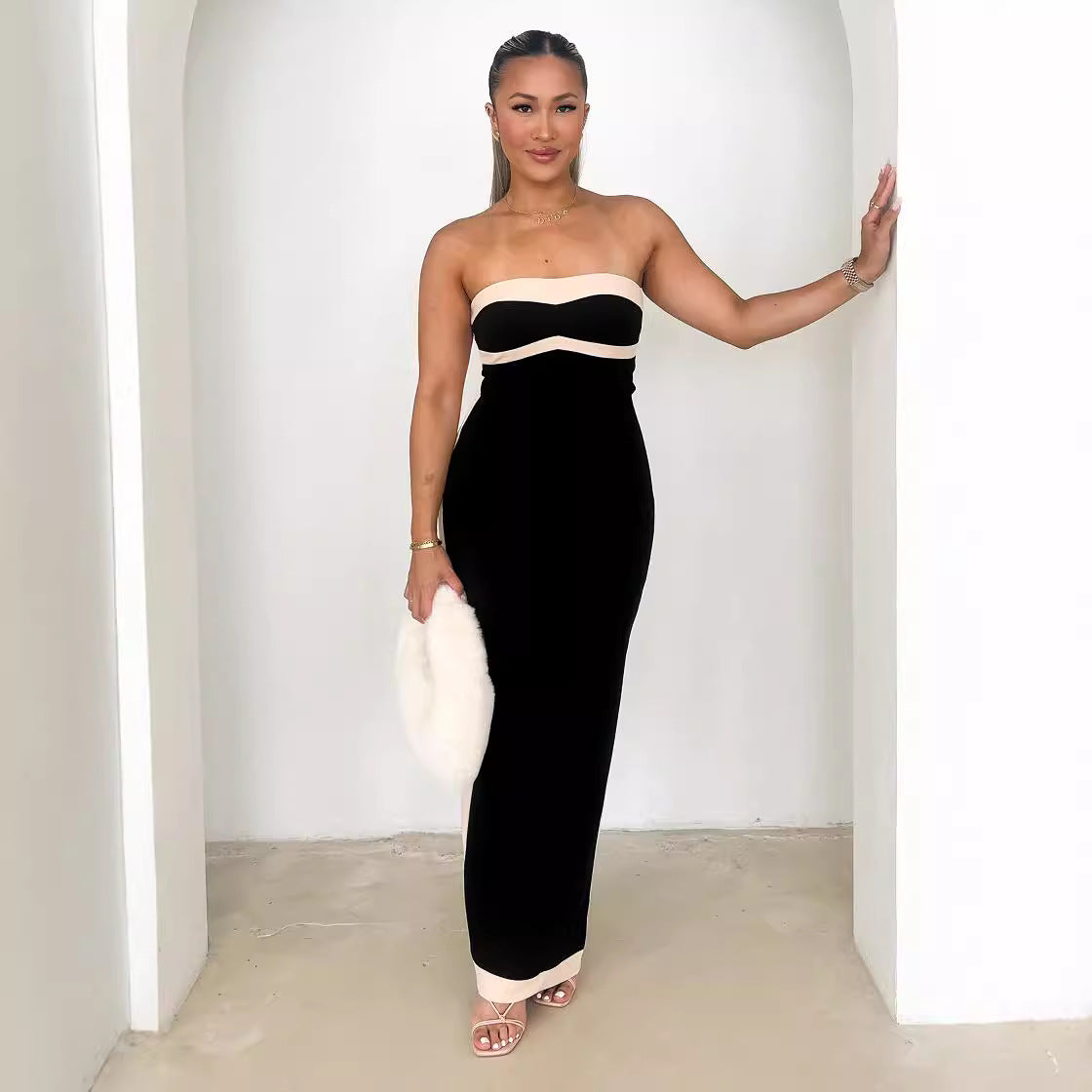 Damen Maxikleid mit kontrastierendem Detail Sovae