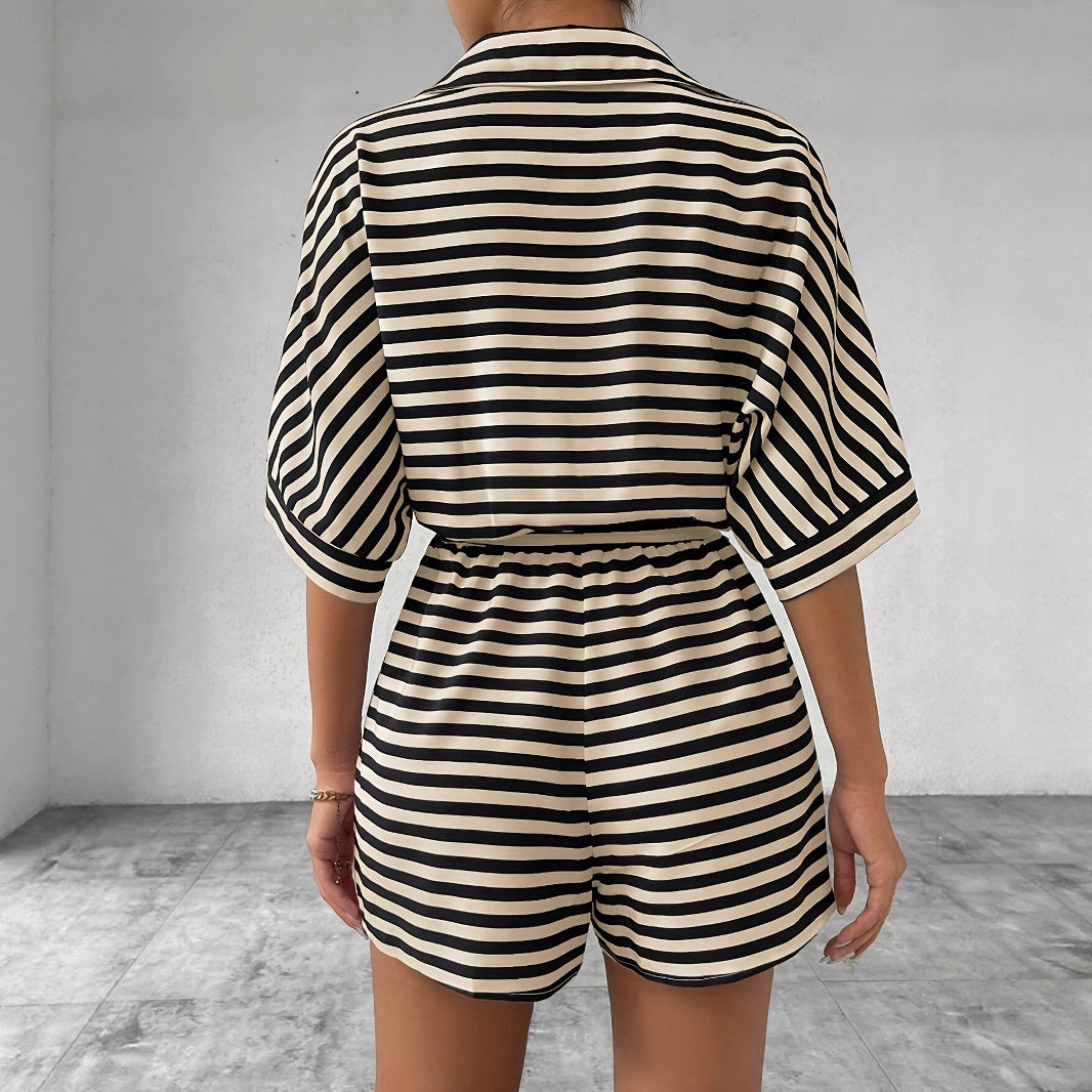 Damen Kurzoverall mit modischem Streifenmuster und Taillengürtel Sovae