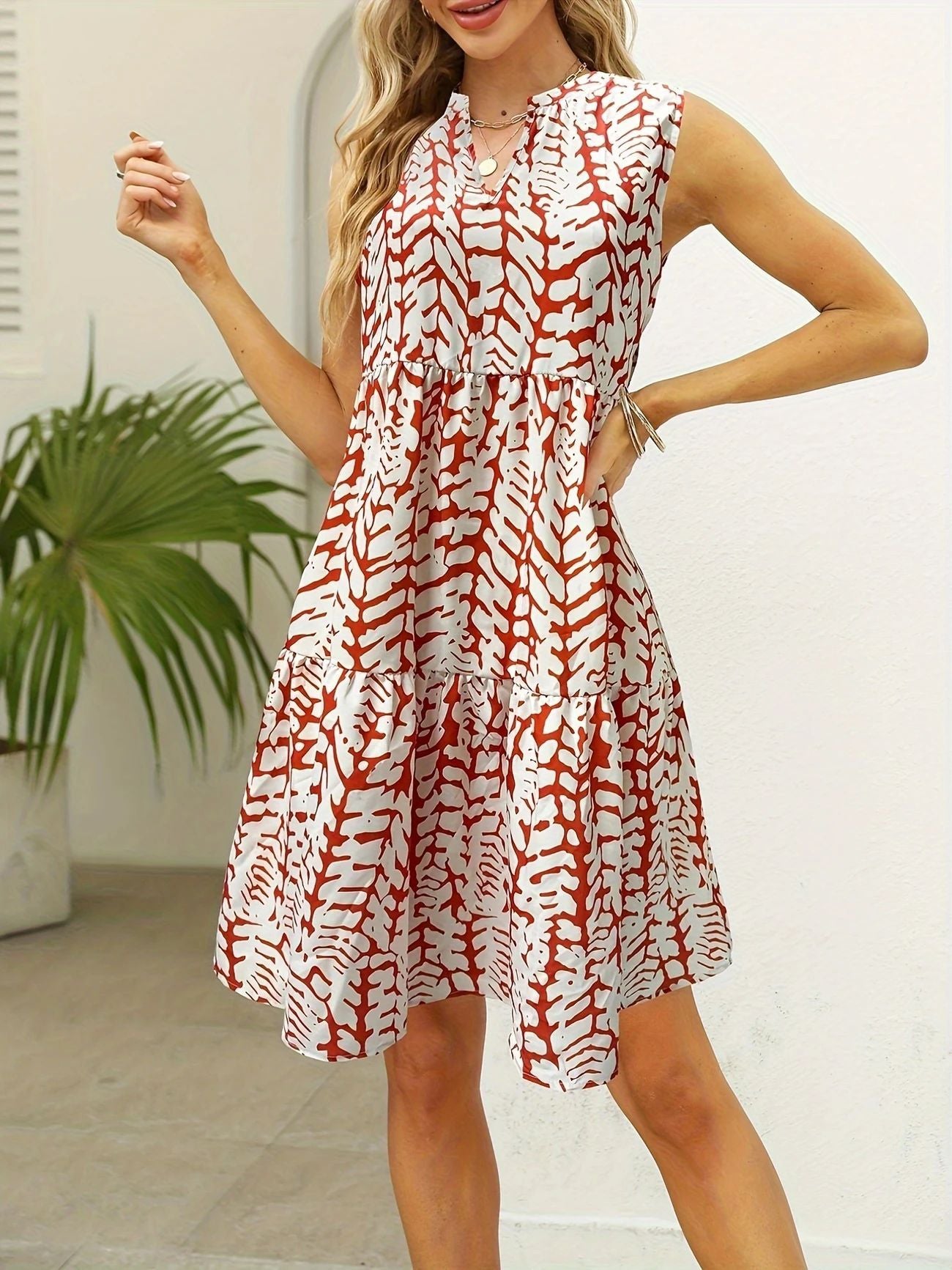Damen luftiges Minikleid mit floralem Design und voluminösem Rock Sovae