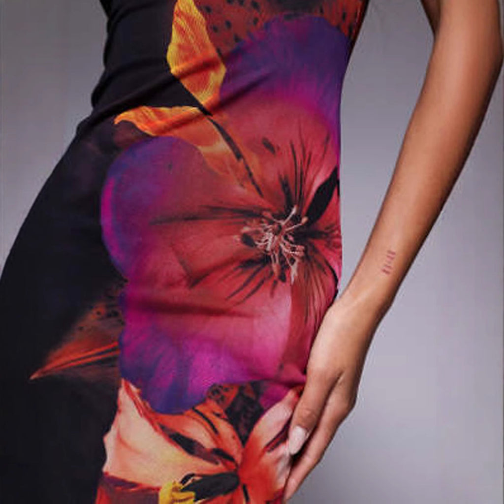 Damen Elegantes Bodenkleid mit floralem Design und Schleppe Sovae
