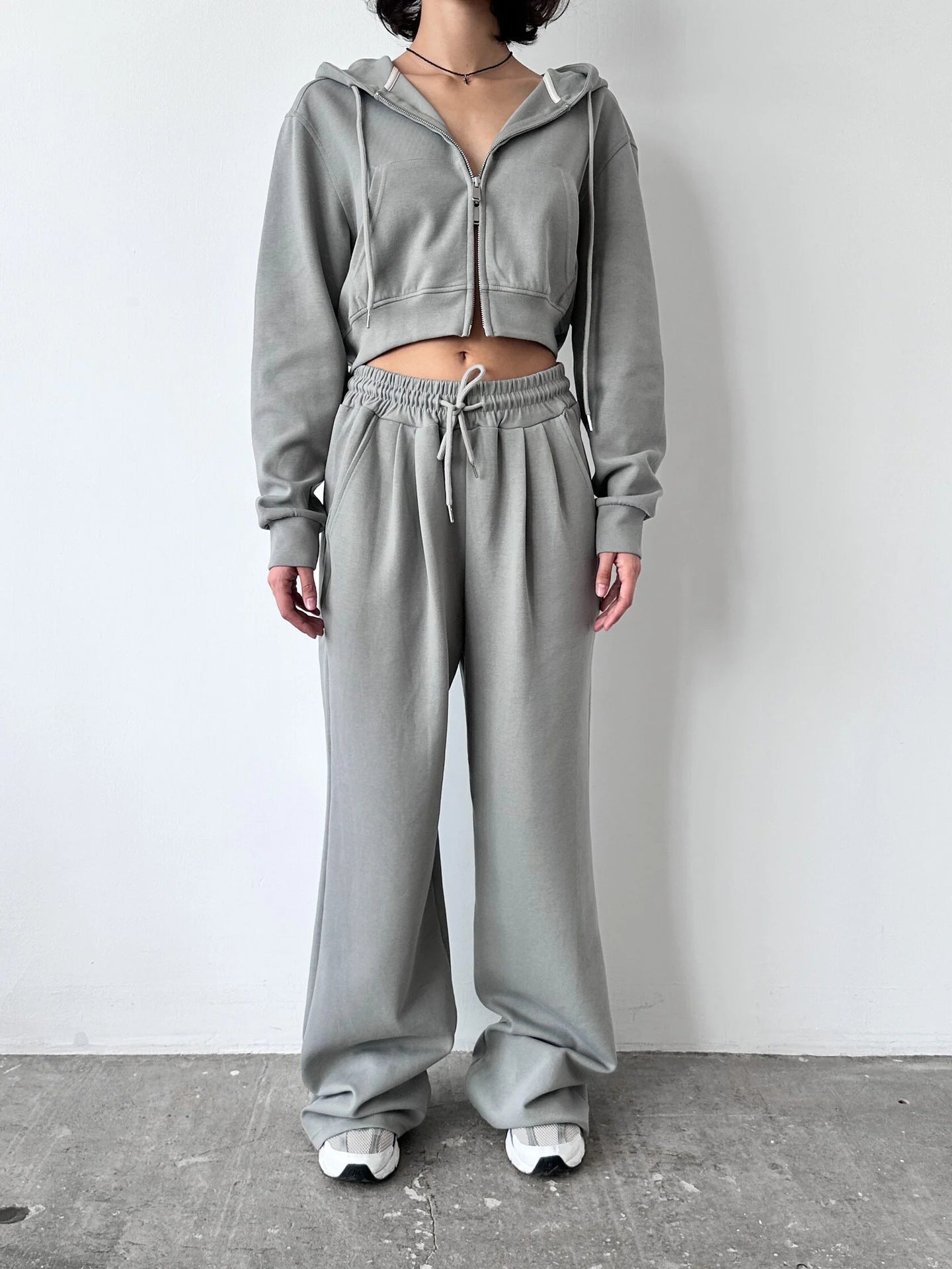Damen modischer Cropped Hoodie und weit geschnittene Jogginghose Set Sovae