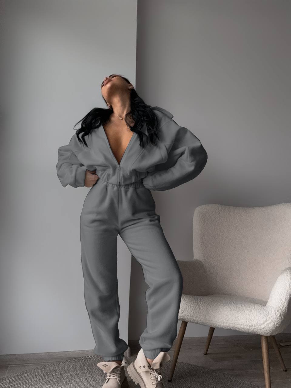 Damen bequemer und modischer Jumpsuit mit tiefem V-Ausschnitt Sovae