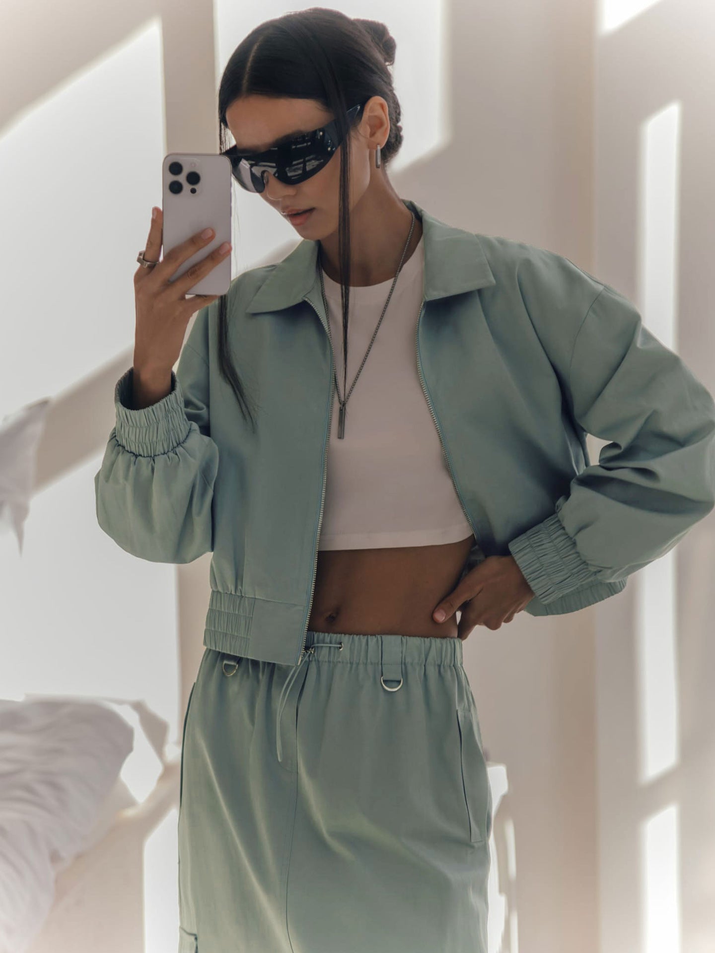 Damen Modischer cropped Windbreaker mit elastischen Bündchen Sovae