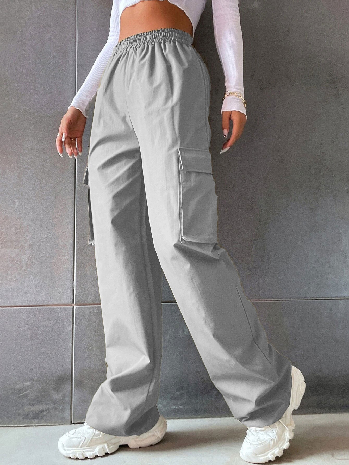 Damen Cargo-Hose mit seitlichen Taschen und elastischem Bund Sovae