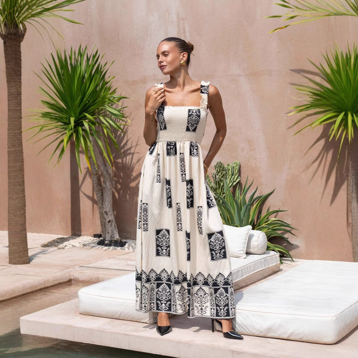 Damen Boho-Maxikleid mit aufwendigem Musterdruck und verstellbaren Trägern Sovae