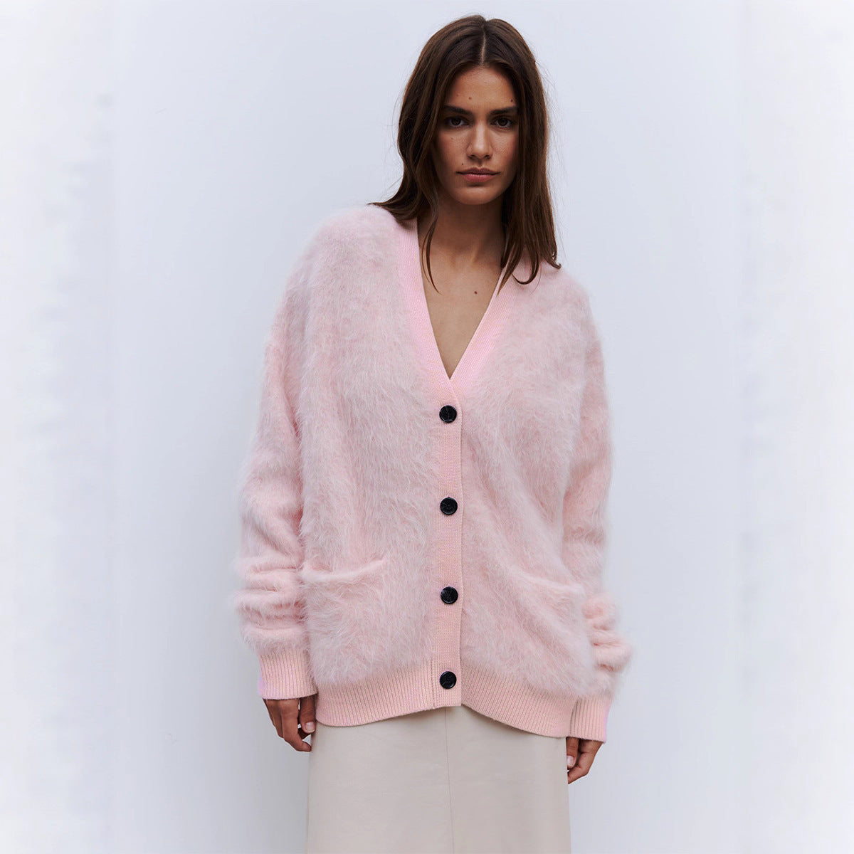 Damen Weicher Cardigan aus Mohair mit Knöpfen Sovae