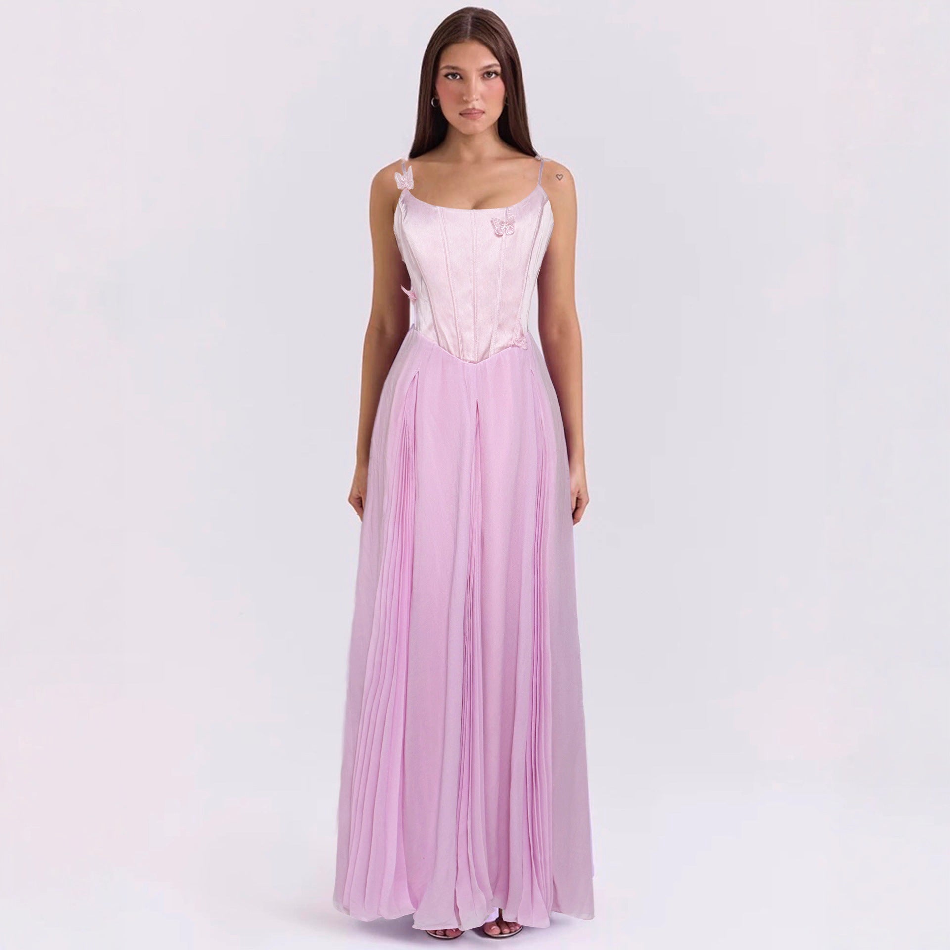 Damen Hochzeitskleid mit raffiniertem Korsett und fließendem Rock Sovae