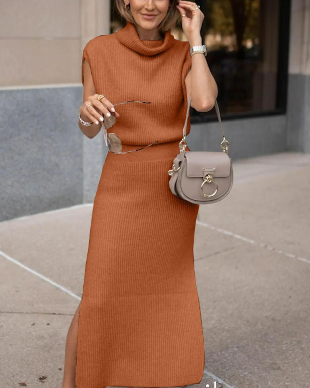 Damen Maxi-Strickkleid mit Rollkragen und Schlitz Sovae