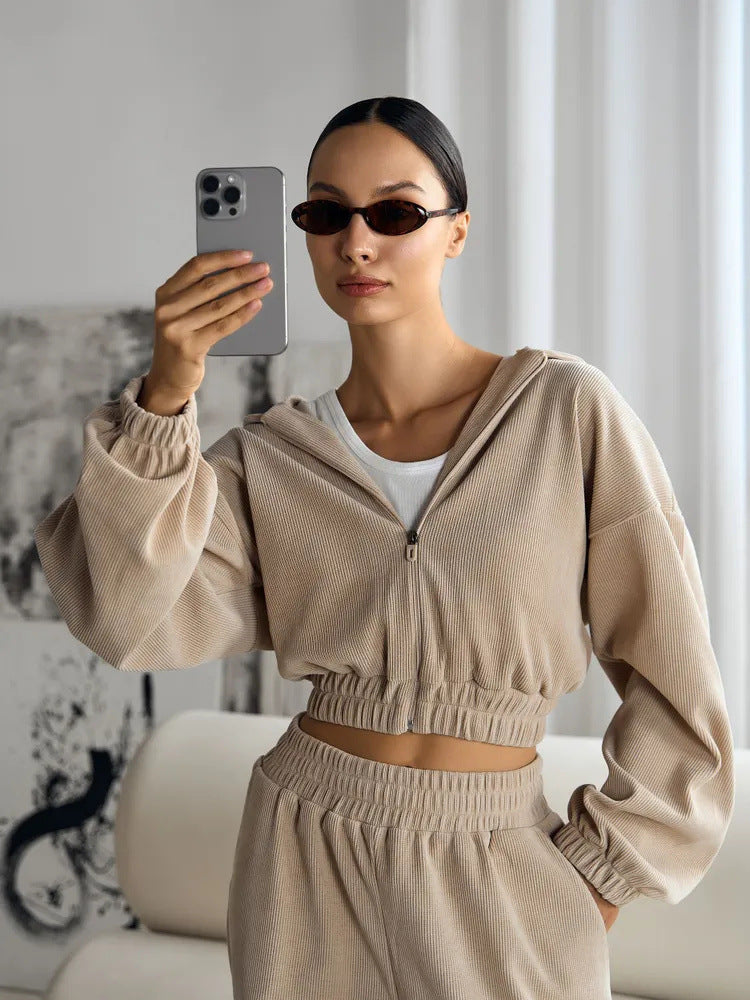 Damen cropped Kapuzenpullover aus geripptem Material Sovae