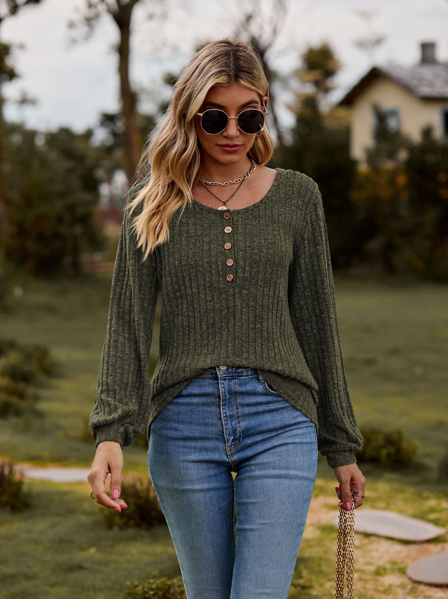 Damen Langarmshirt mit strukturiertem Design und Knopfdetails Sovae