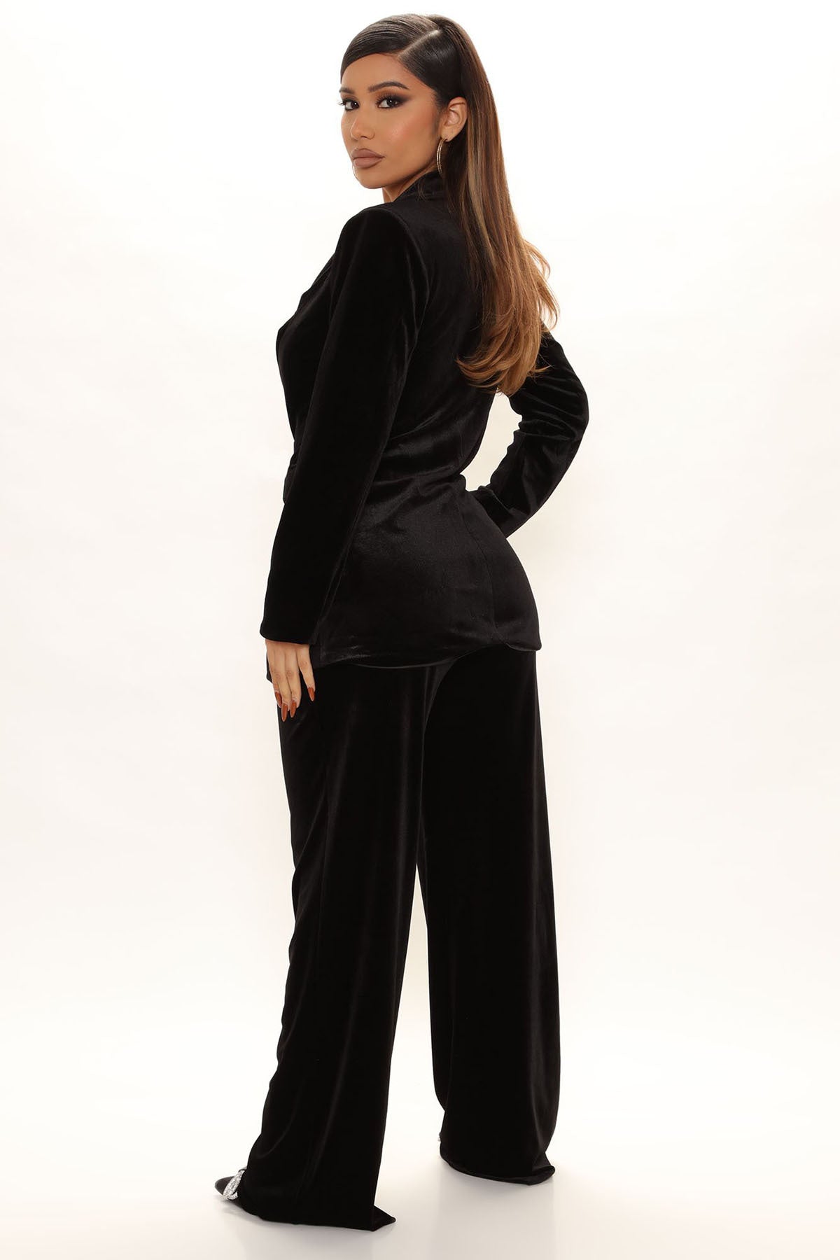 Damen eleganter Samtblazer mit tiefem V-Ausschnitt Sovae