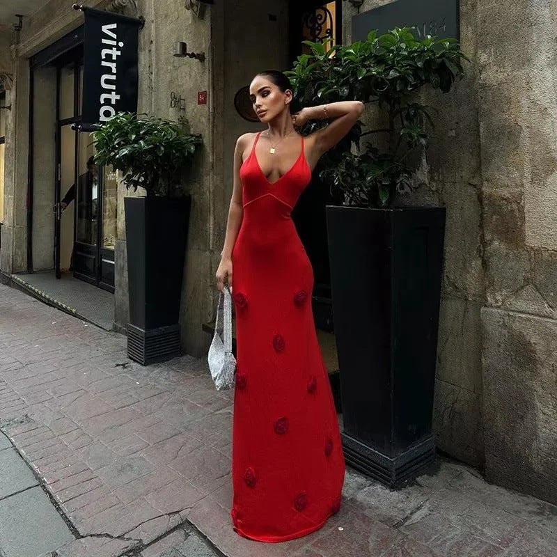 Damen Maxikleid mit zarten Blumenstickereien und schwingendem Saum Sovae