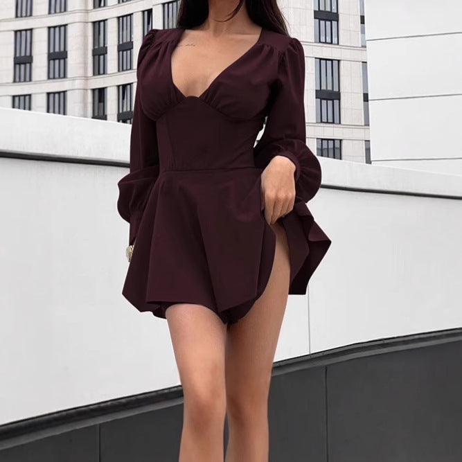 Damen Elegantes Minikleid mit Rüschendetails und tiefem V-Ausschnitt Sovae