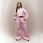 Damen cropped Sweatshirt mit Reißverschluss und bequeme Jogginghose Sovae