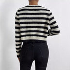 Damen gestreifte Strickjacke mit dekorativen Knöpfen Sovae