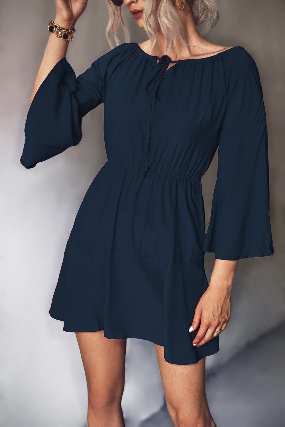 Damen Frühling Minikleid mit elastischem Taillenbund und voluminösen Ärmel Sovae