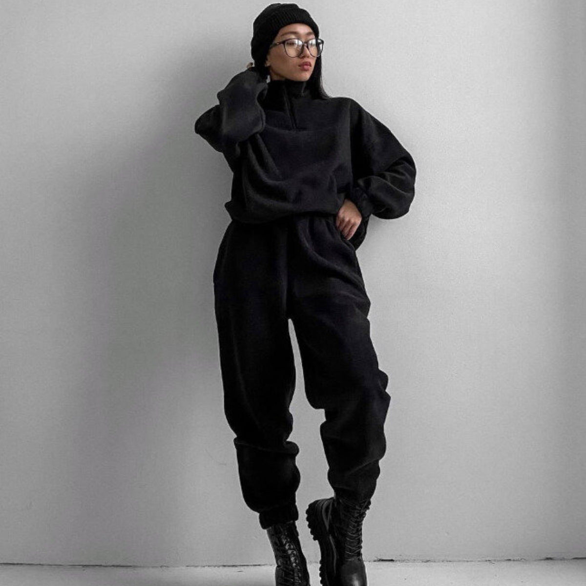 Damen bequeme Fleece-Loungejacke mit verkürztem Reißverschluss und elastischem Bund Sovae