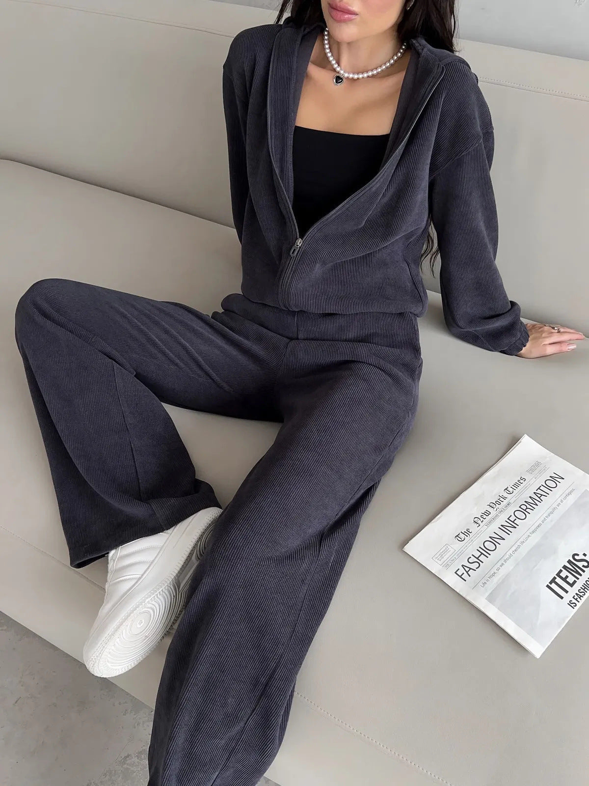 Damen cropped Kapuzenpullover aus geripptem Material Sovae