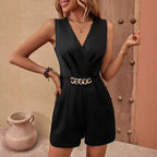 Damen eleganter Wickel-Jumpsuit mit Kettenakzent Sovae