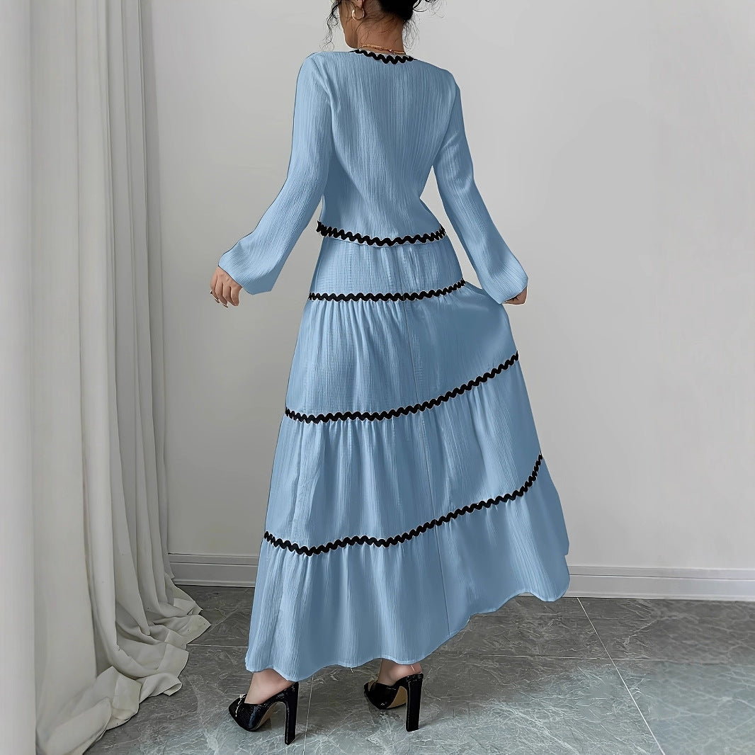 Damen Midi-Kleid mit gerafften Details und dezenten Kontrastborten Sovae