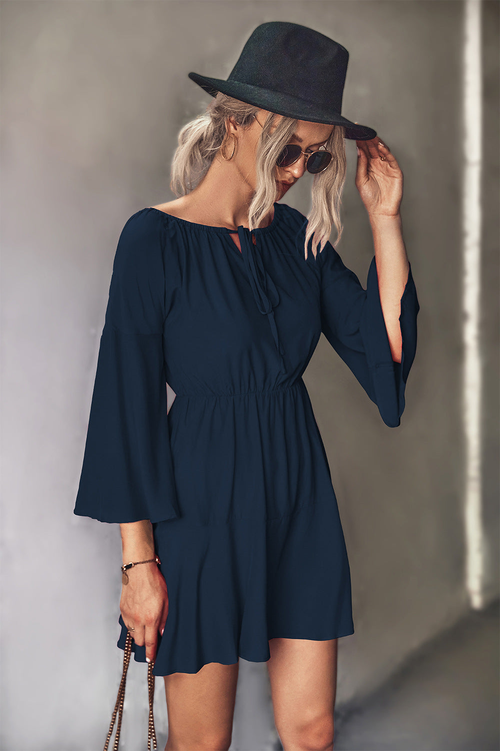 Damen Frühling Minikleid mit elastischem Taillenbund und voluminösen Ärmel Sovae