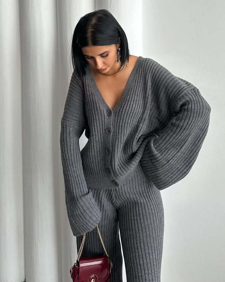 Damen lässiges Strick-Loungewear-Set mit Knopfleiste und weitem Schnitt Sovae