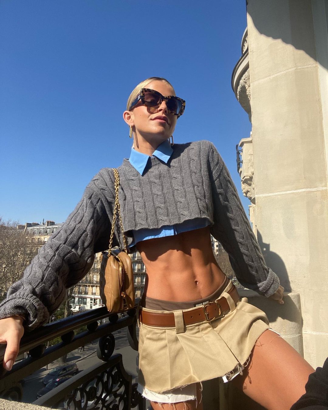 Damen lässiger Crop-Pullover mit Zopfmuster Sovae