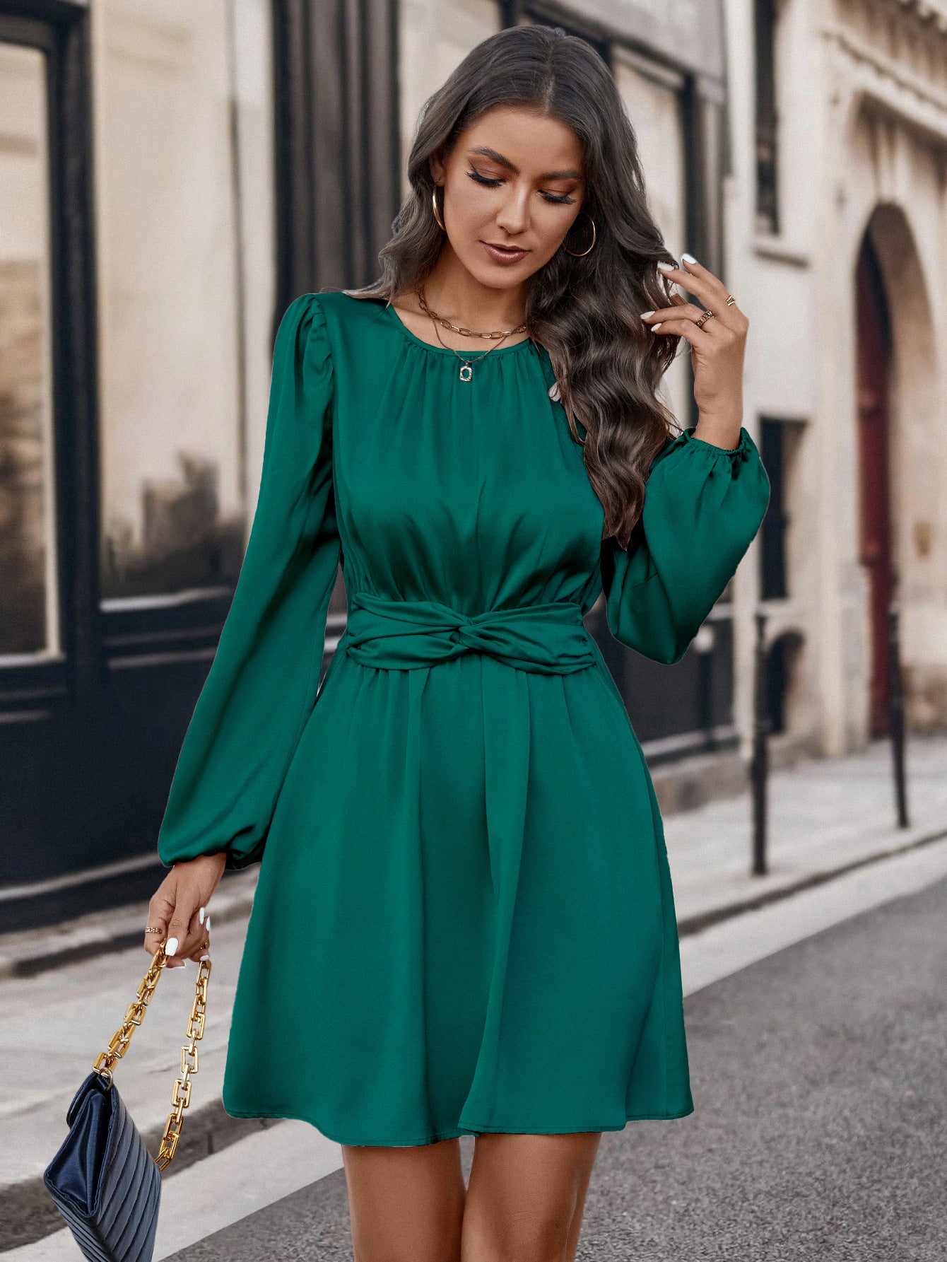 Damen elegantes Mini-Kleid mit tailliertem Schnitt und Puffärmeln Sovae