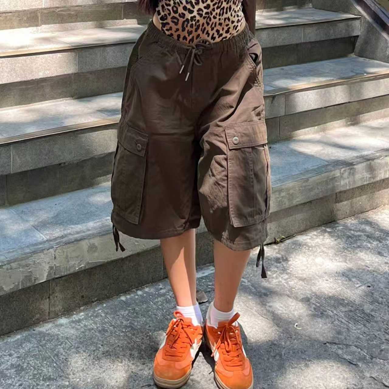 Damen lässige Cargo-Shorts mit praktischen Taschen Sovae