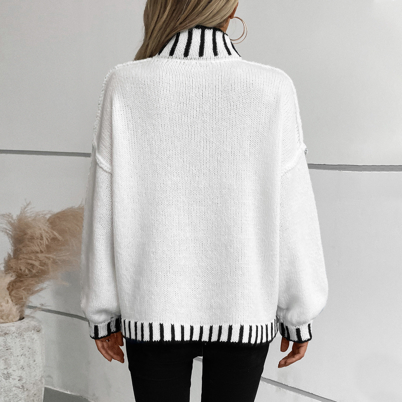 Damen modischer Pullover mit hochgeschlossenem Kragen und kontrastierenden Bündchen Sovae