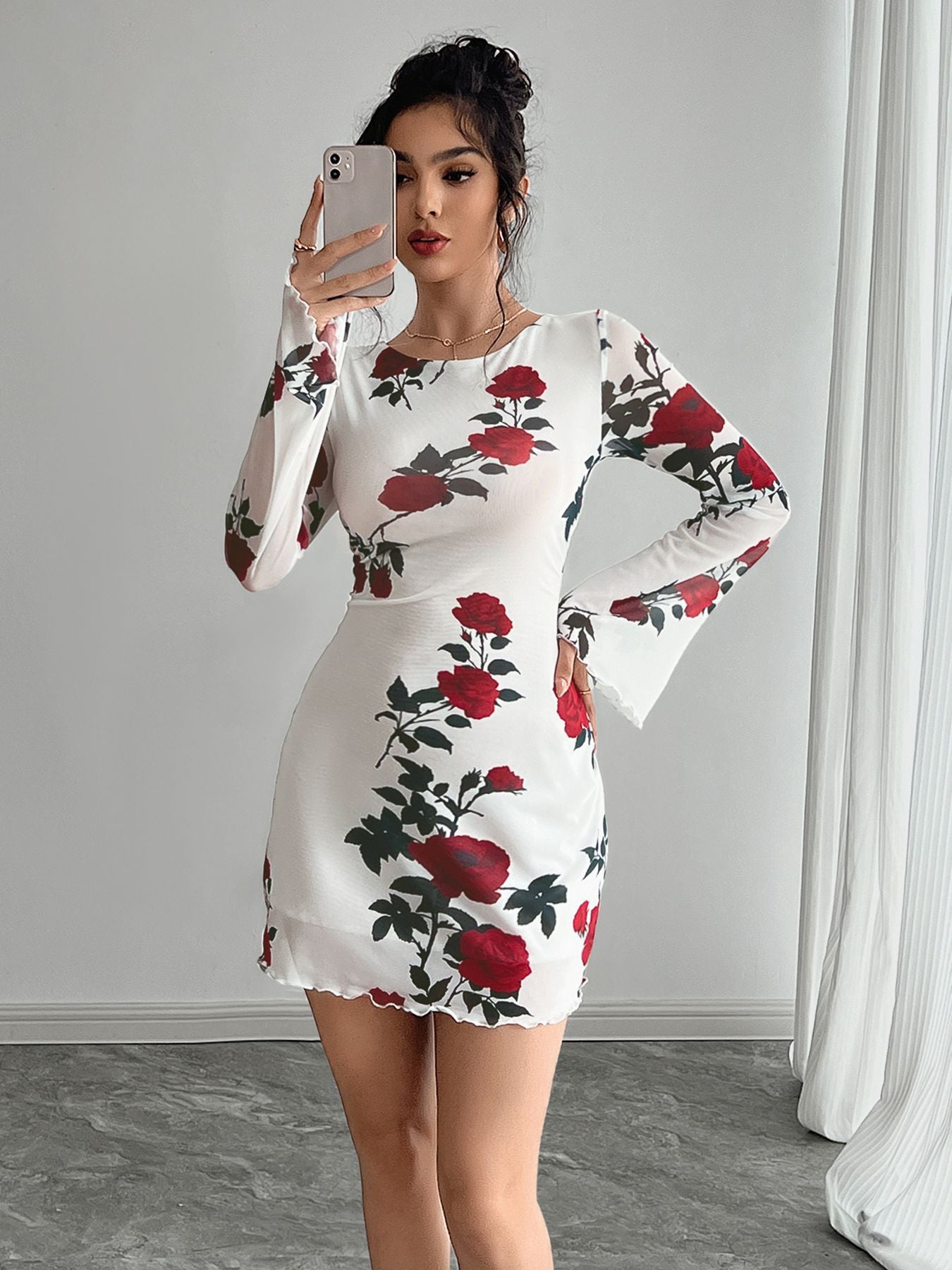Damen Floral Minikleid mit langen Ärmeln Sovae