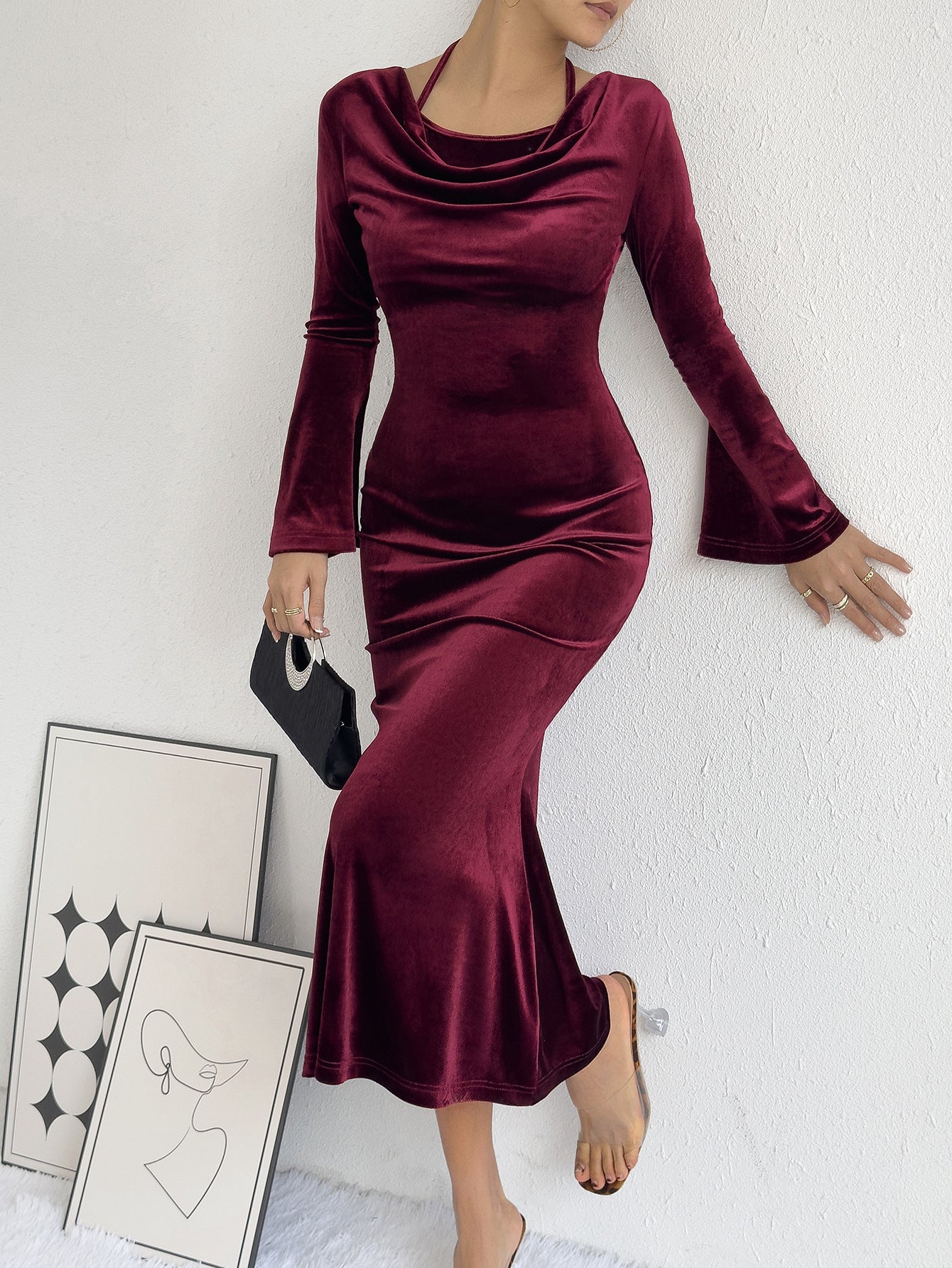 Damen Elegantes Samt-Midikleid mit Wasserfall-Ausschnitt Sovae