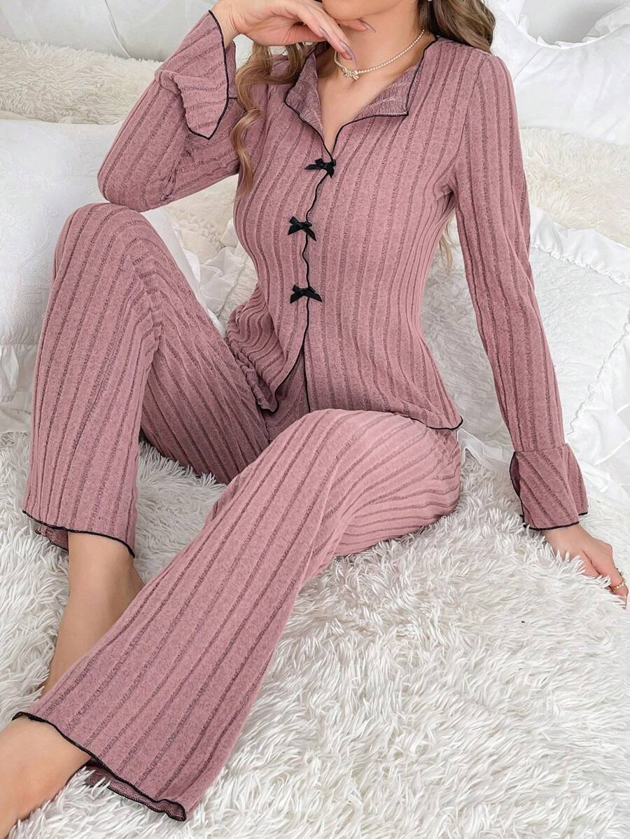 Damen Schlafanzug mit feinem Rippdesign und eleganten Akzenten Sovae