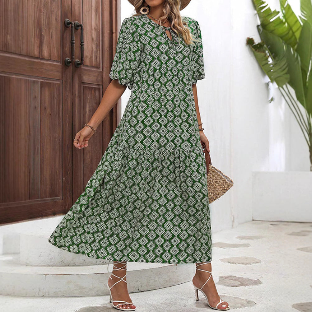 Damen Maxikleid mit modernem grafischen Design und voluminösen Ärmeln Sovae