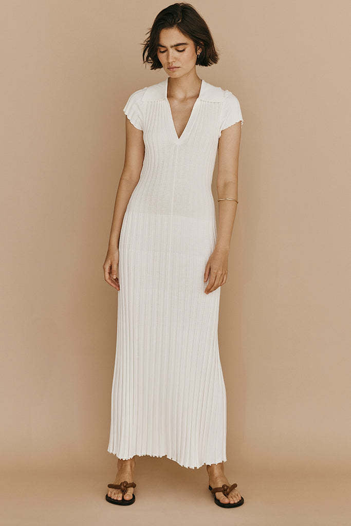Damen Maxikleid mit strukturiertem V-Ausschnitt und kurzen Ärmeln Sovae