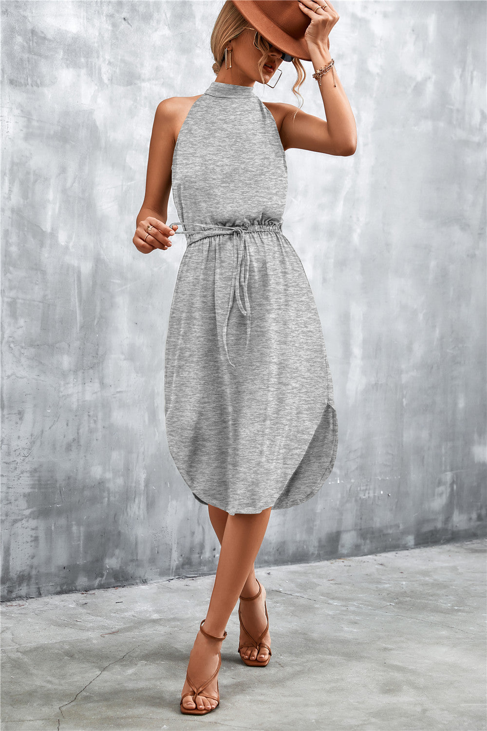 Damen lässiges Midikleid mit hohem Kragen und regulierbarem Gürtel Sovae