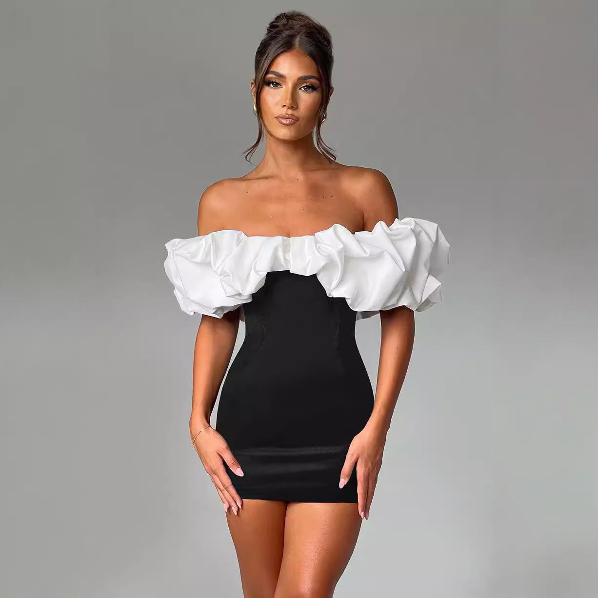 Damen Elegantes Körperbetontes Minikleid mit Rüschendetails Sovae