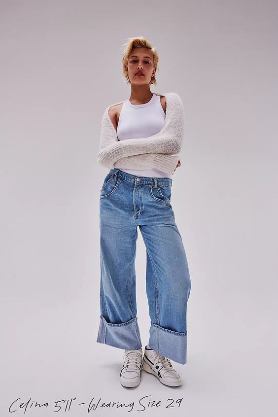 Damen Weit geschnittene Jeans mit elegantem Saum Sovae