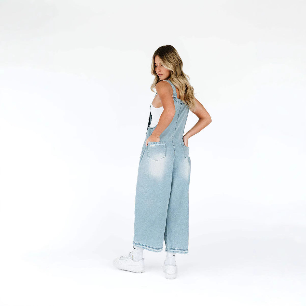 Damen Latzhose mit modischen Destroyed-Details Sovae