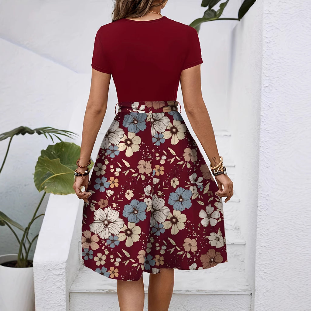 Damen Midikleid mit floralem Design und tailliertem Schnitt Sovae