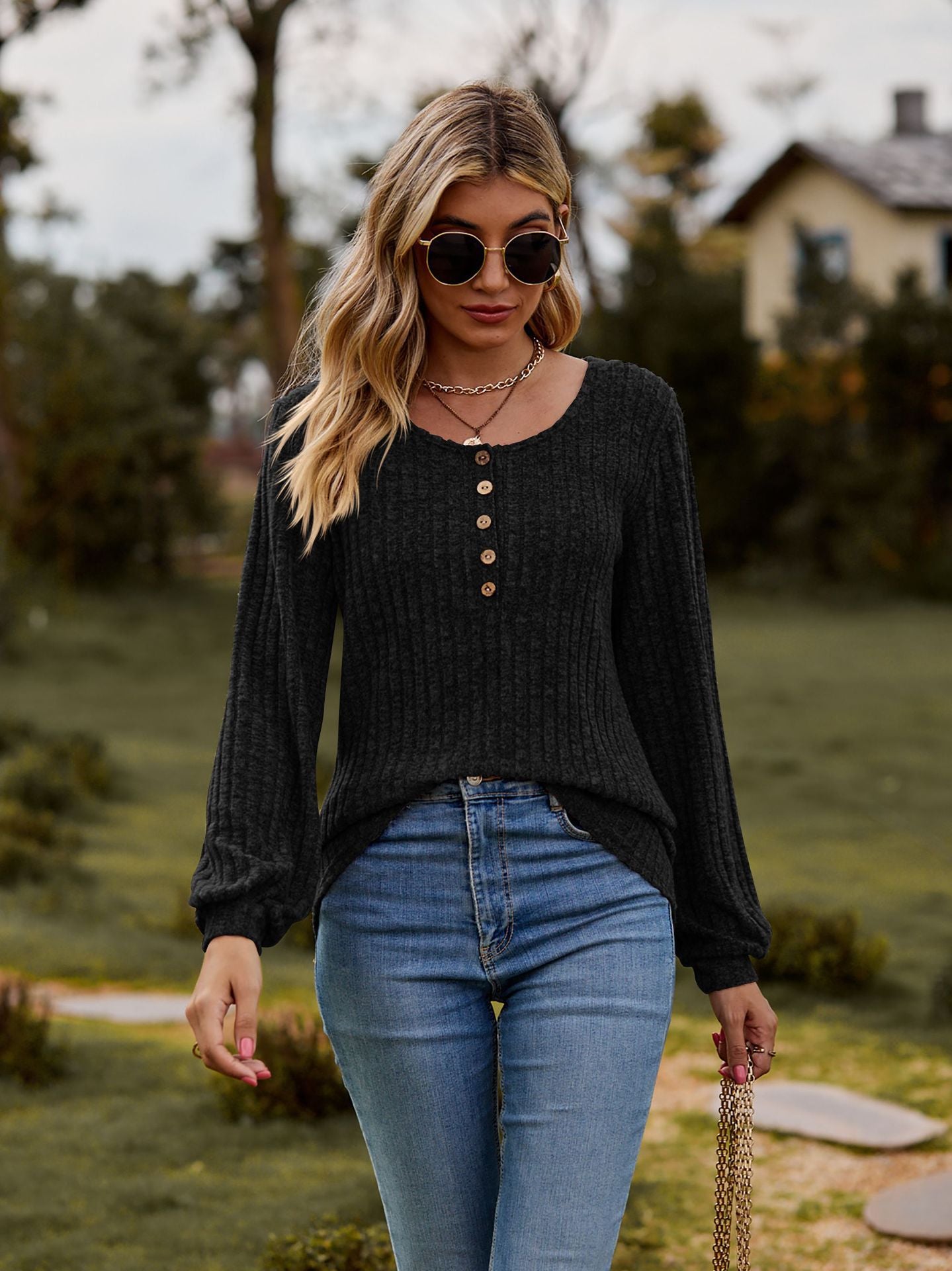 Damen Langarmshirt mit strukturiertem Design und Knopfdetails Sovae