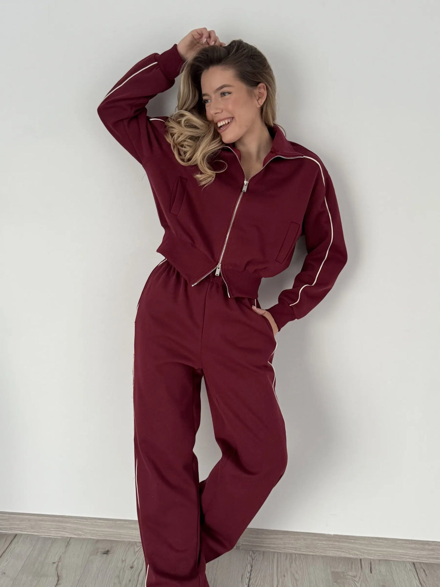 Damen Sportlicher Trend-Hoodie und Jogger Set Sovae