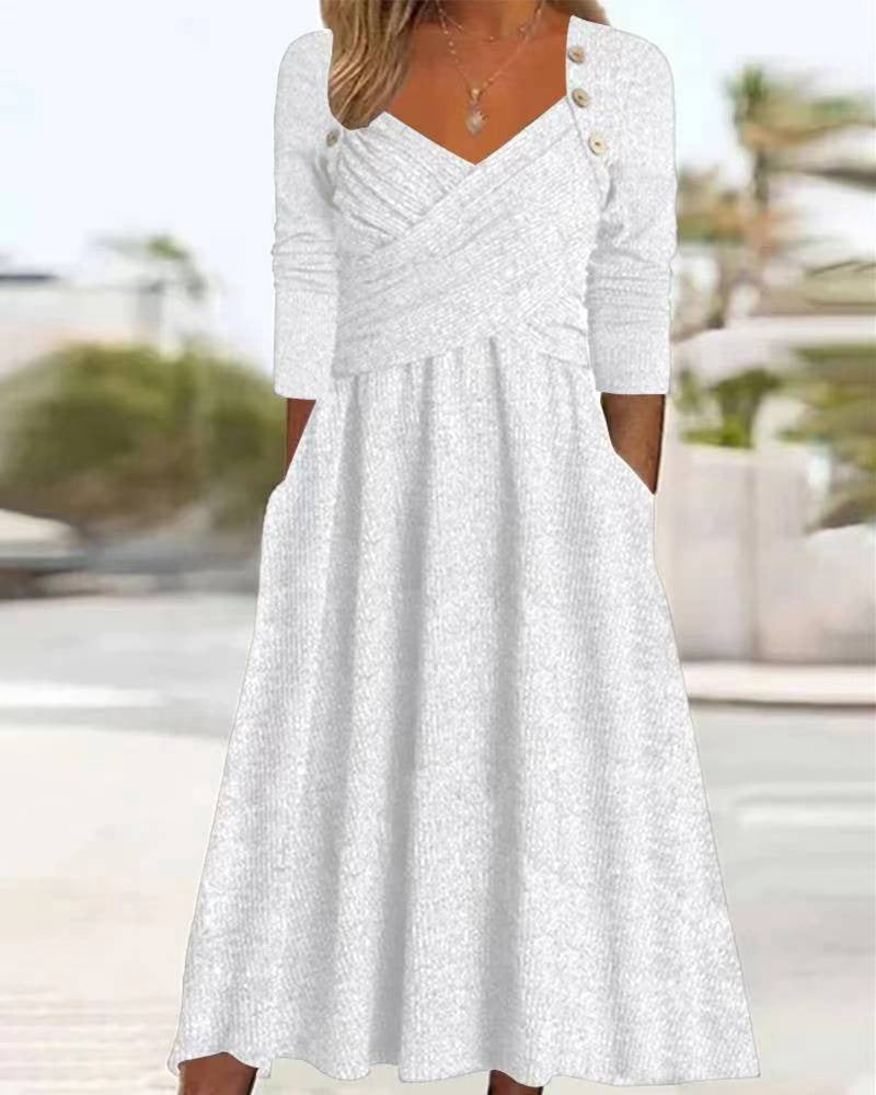 Damen Wickelkleid mit eleganten Knopfdetails und praktischen Taschen Sovae