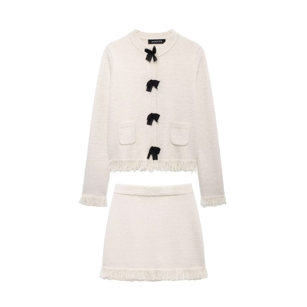 Damen elegante Strickjacke mit dekorativen Schleifen und Fransen Sovae